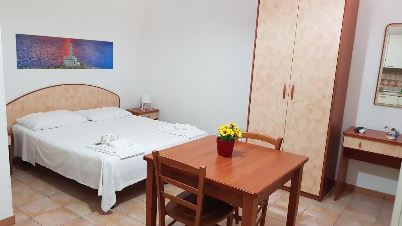 Catona House Aparthotel Otranto Ngoại thất bức ảnh